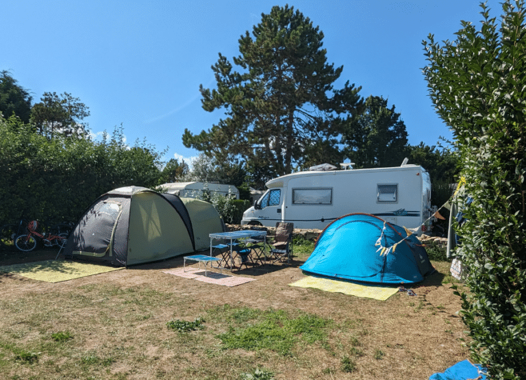 emplacement de camping en bord de mer dans le Morbihan